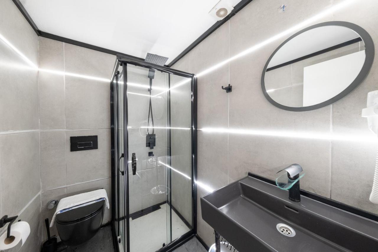 Frame Hotel & Suites Istanboel Buitenkant foto