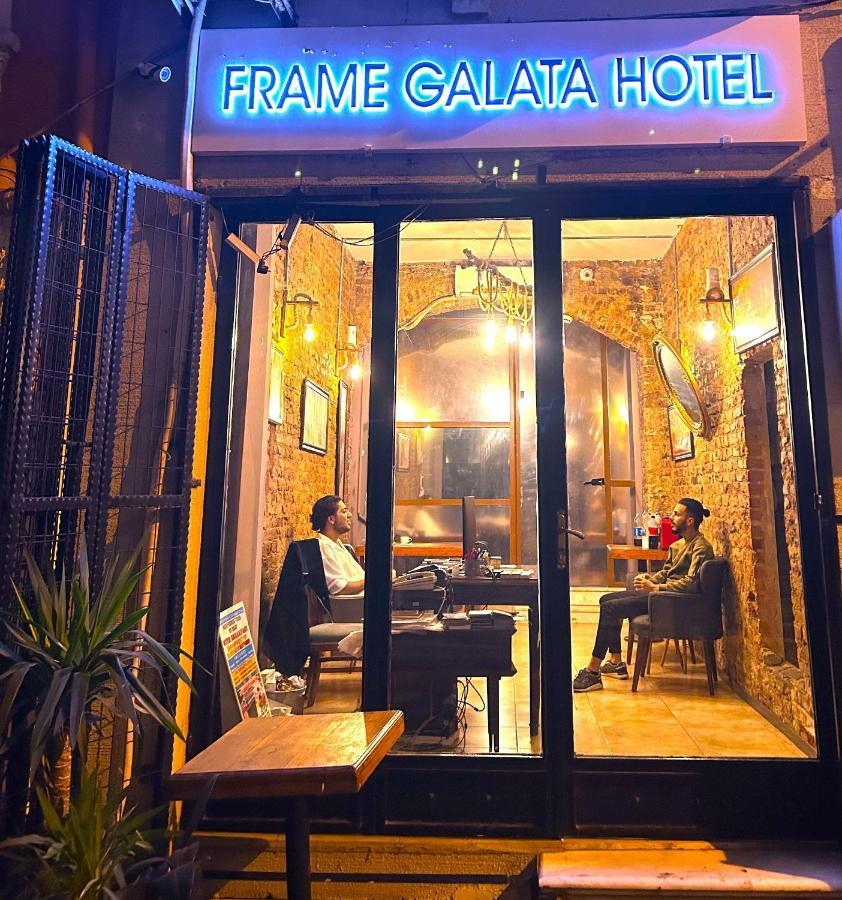 Frame Hotel & Suites Istanboel Buitenkant foto